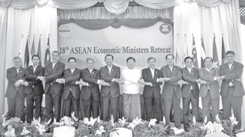 ASEAN boosts building the economic community - ảnh 1